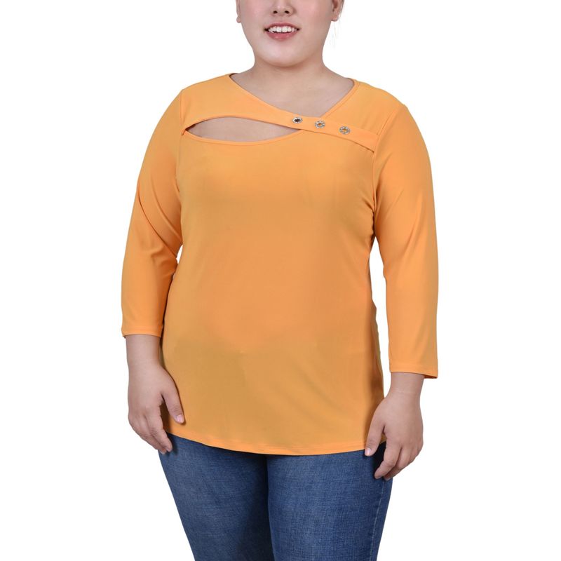 Plus Size 3/4 Sleeve Cutout Top